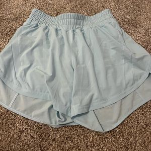 Lululemon Track That Mid Rise Lined Shorts 5”